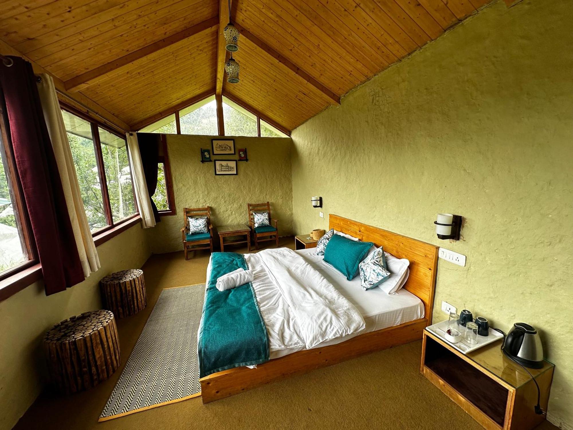 Daak Bangla Retreat Hotel Куфри Екстериор снимка